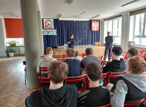 Zajęcia z Policją dla klas pierwszych